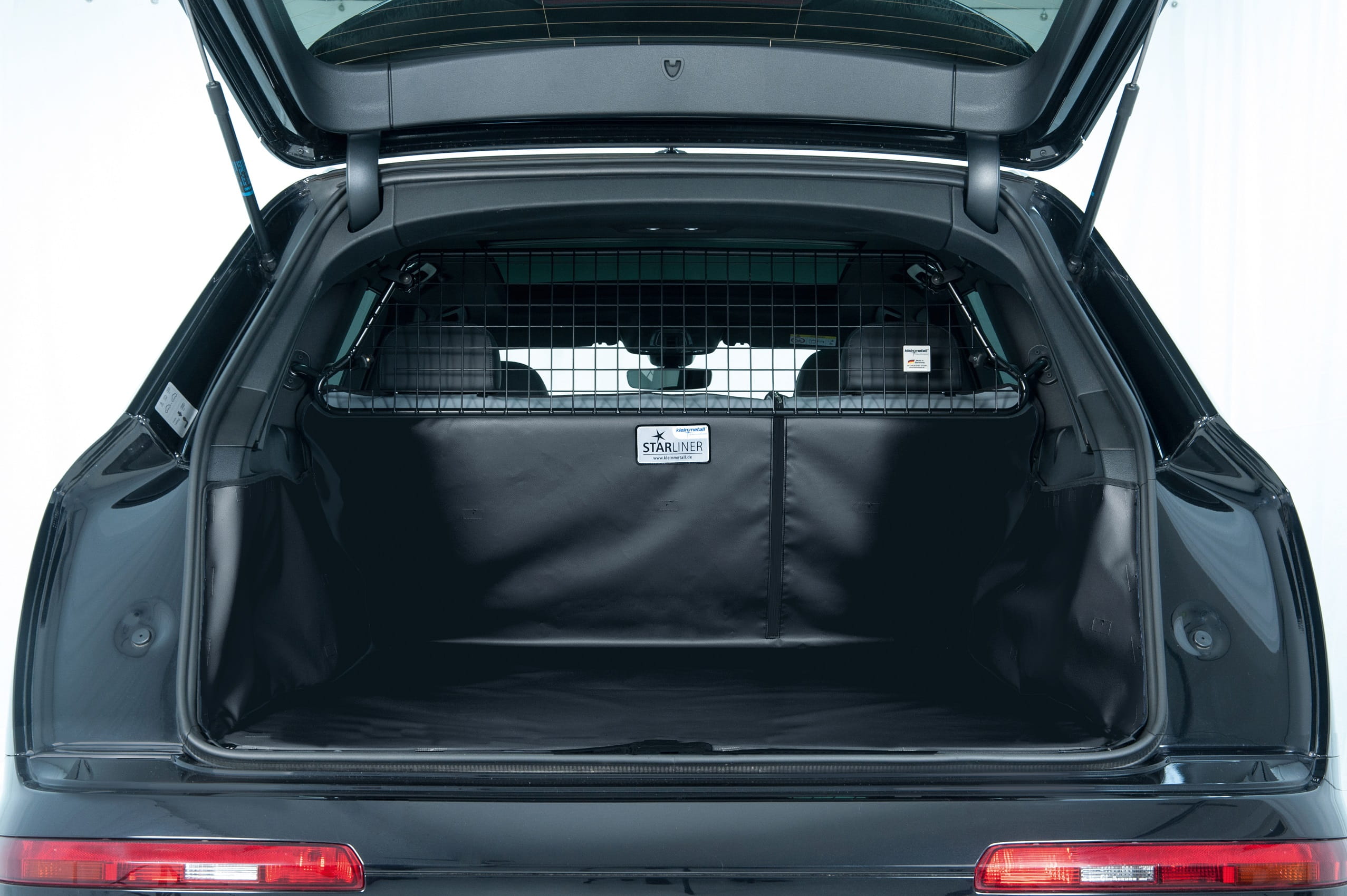 Premium Kofferraumschutz Audi Q5 (FY) schwarz