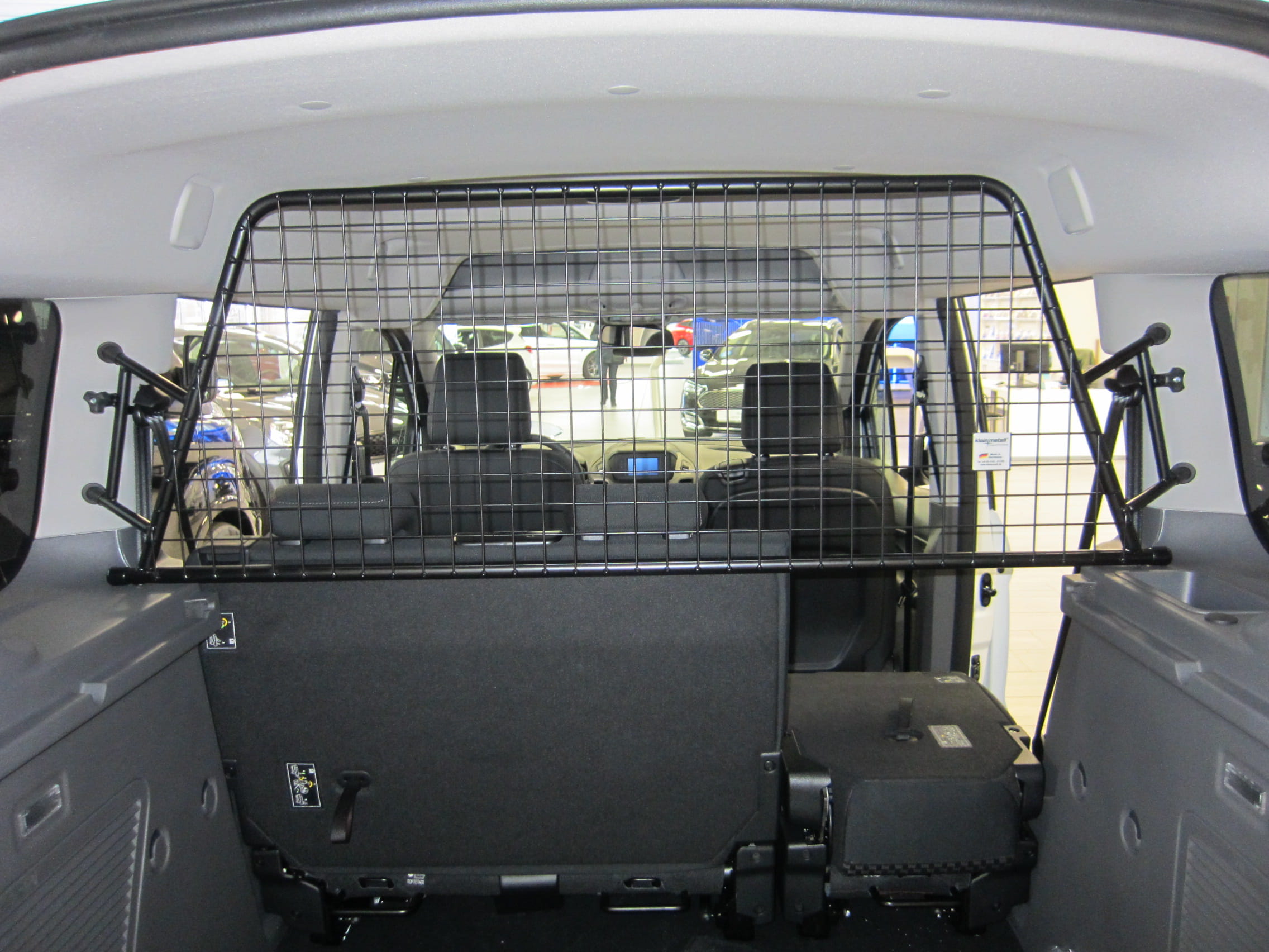 Masterline Hundegitter für VW Caddy V, ab Bj. 2020 und Ford Tourneo Connect  L1, ab Bj. 2022